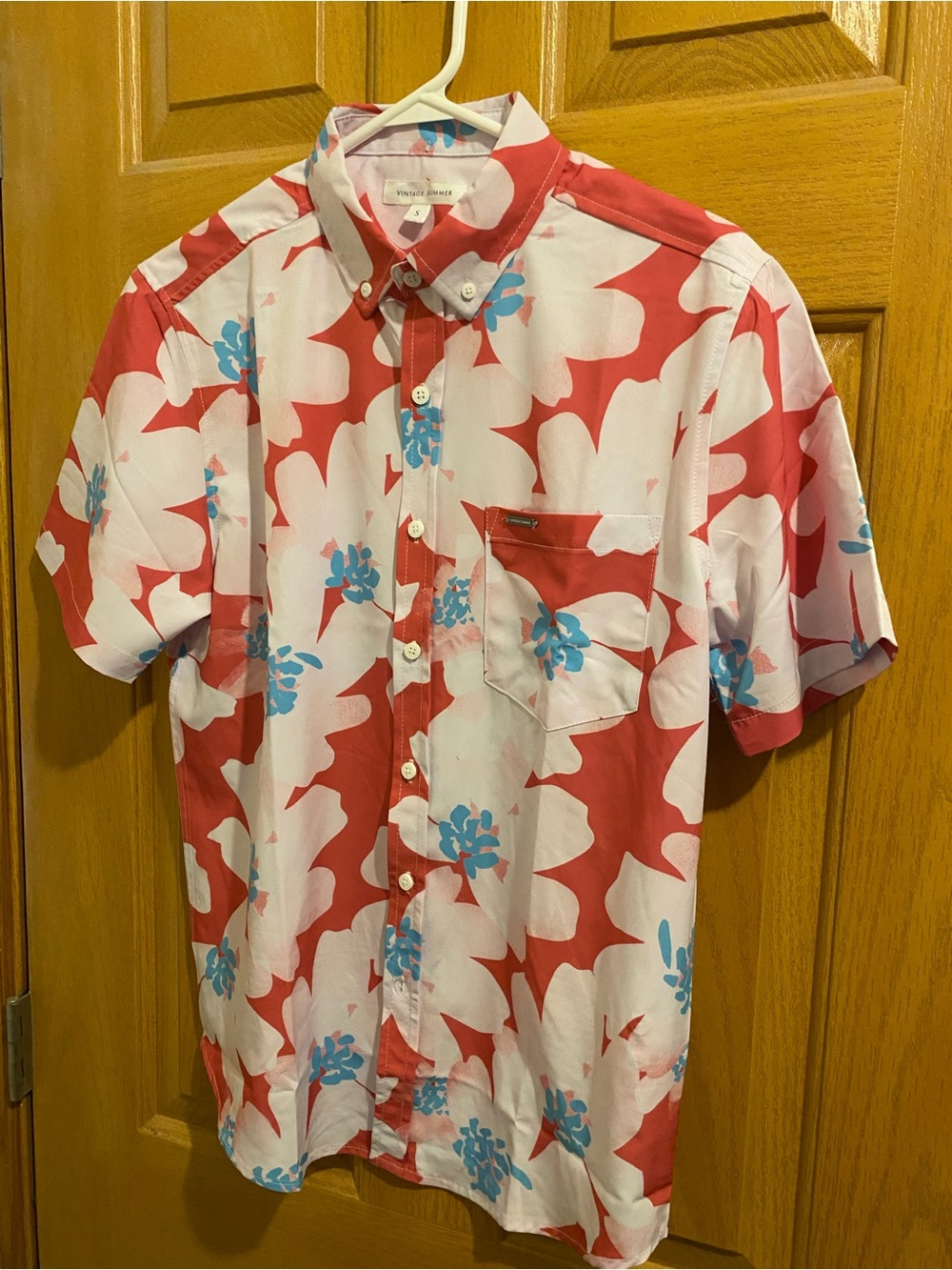 Casual Button-Down Floral Shirt - White, Red & Blue